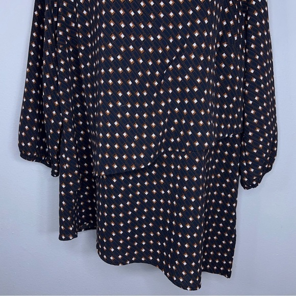 LARGE APT 9 BLACK BROWN WHITE SQUARE PRINT ART DECO BLOUSE STRETCH - Picture 5 of 12